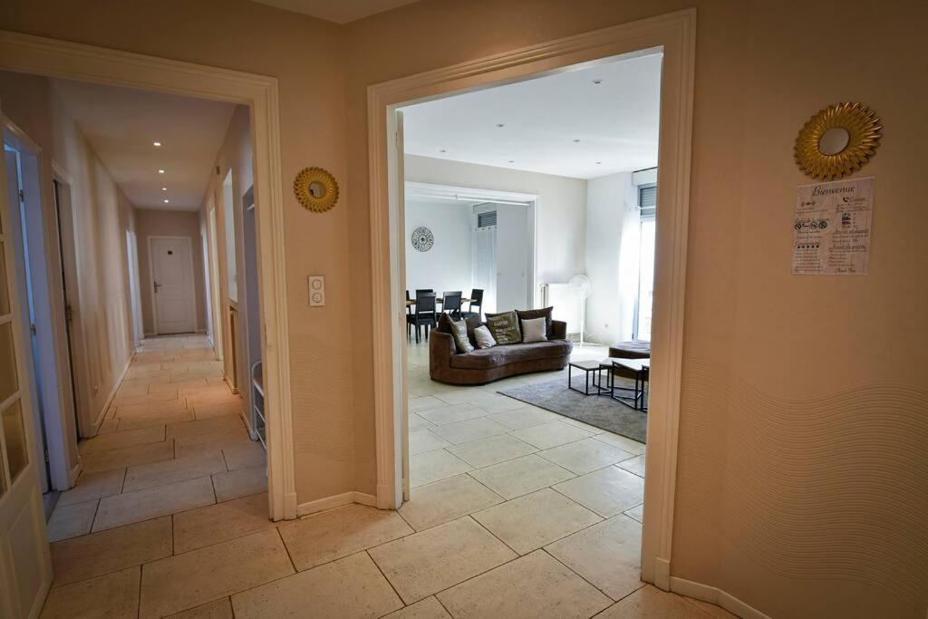 Grand Appartement De Haut Standing En Centre-Ville Монлюсон Экстерьер фото
